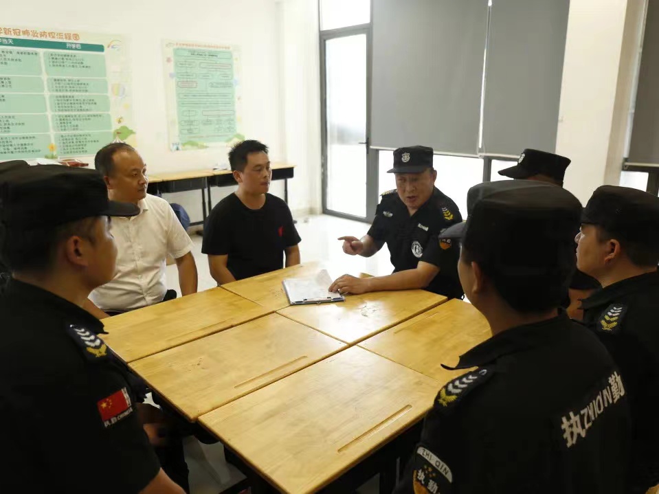 jc聚彩开展防暴反恐演练